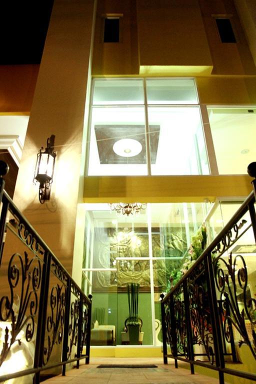 Chour Palace Hotel Mae Sai Eksteriør billede